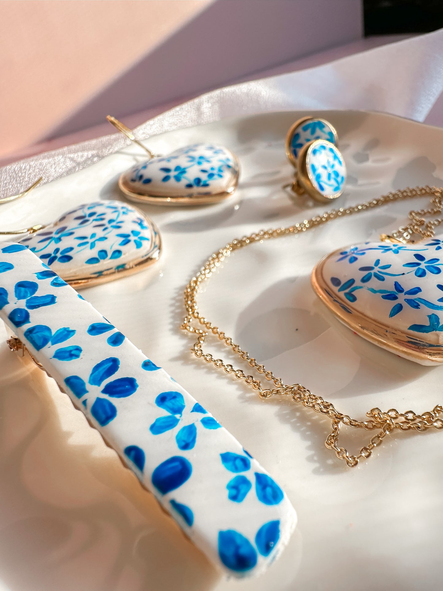 Blue and White Porcelain Inspired | Spring Vintage Inspired Collection