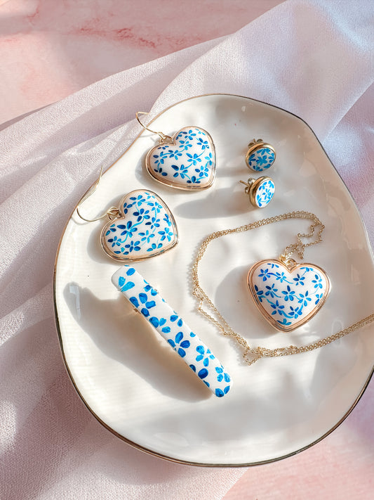 Blue and White Porcelain Inspired | Spring Vintage Inspired Collection