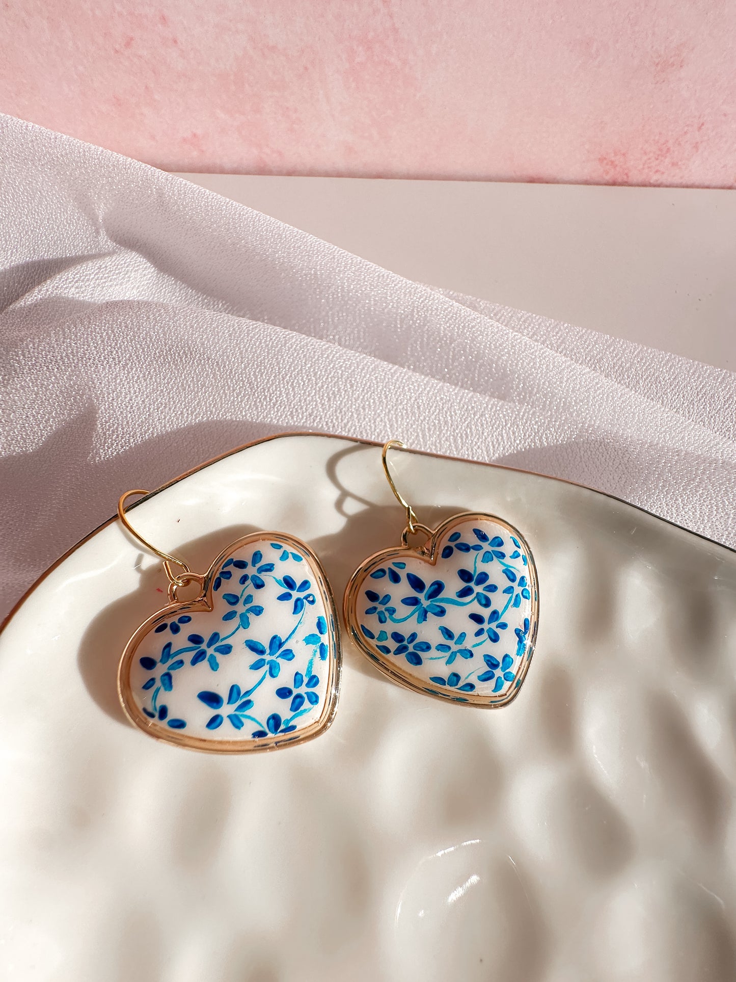 Blue and White Porcelain Inspired | Spring Vintage Inspired Collection