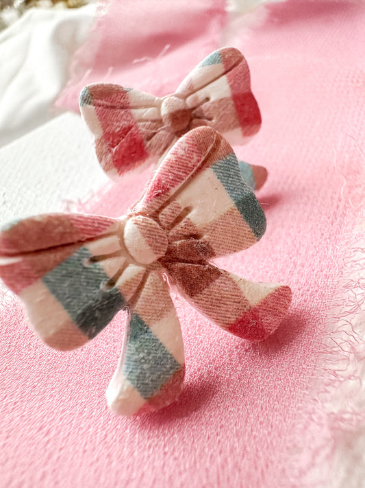 Christmas Plaid Bow STUDS | Holly Jolly Collection