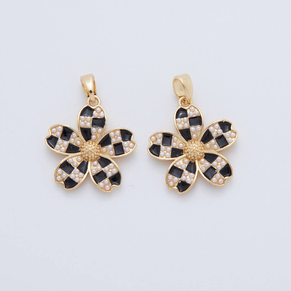 18K Gold Filled Shell Pearl Checkered Flower Pendant | CHARM ONLY